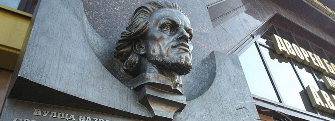 «Активные мероприятия»: кто стоит за шельмованием беларусских национальных символов и героев